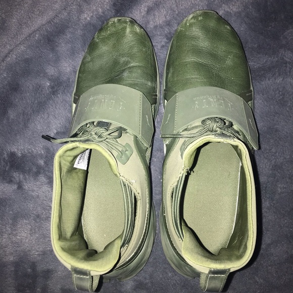 rihanna fenty green shoes - Picture 2 of 4